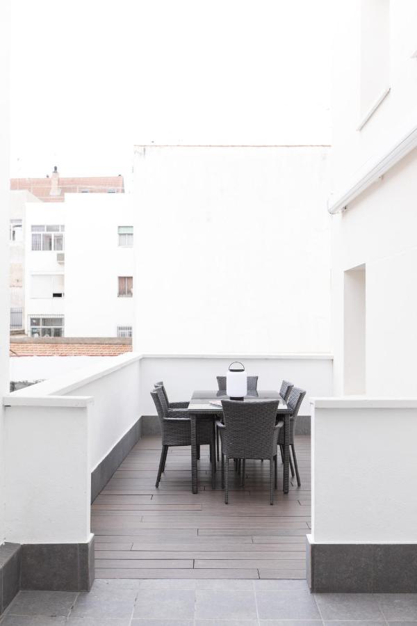 Apartamentos Las Torres Мадрид Экстерьер фото